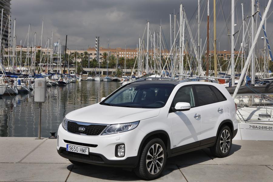  Kia Sorento 2013 года  (EU) (фото 46 из 85)